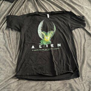 Alein T Shirt